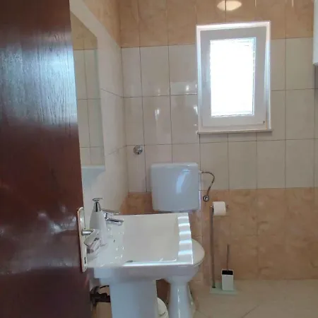 Apartamento In 7388 Vinišće