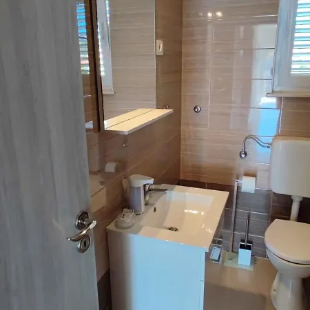 Apartamento In 7388 Vinišće