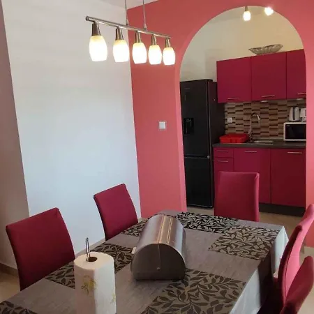 In 7388 Apartment *