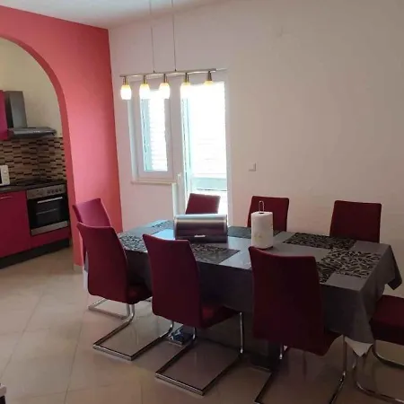 In 7388 Apartment