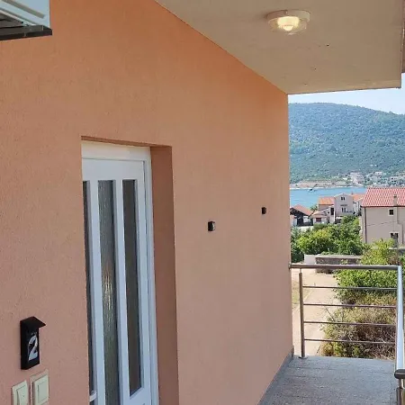 Apartment In 7388